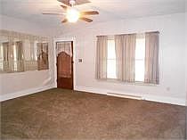 5th image of 3018 Peach St