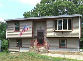 211 Grove Ave, Warwick, RI 02889