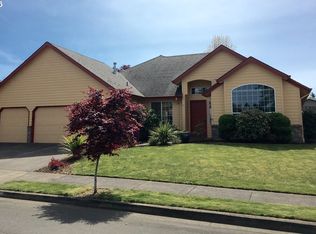 15028 Saint Andrews Dr, Oregon City, OR 97045