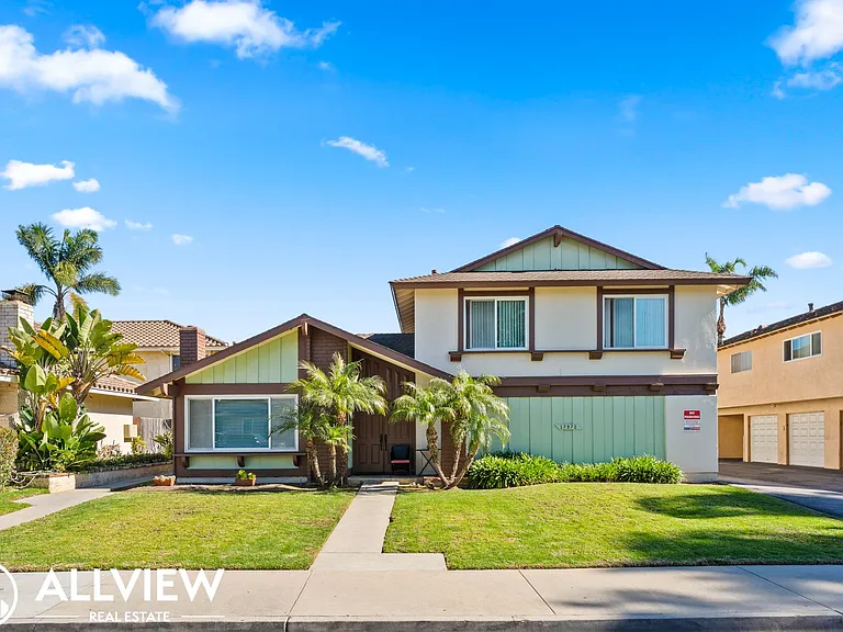 17972 Baron Circle — Photo 25