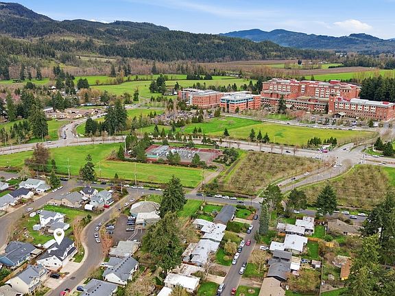 2nd image of 520 Ethan Ct