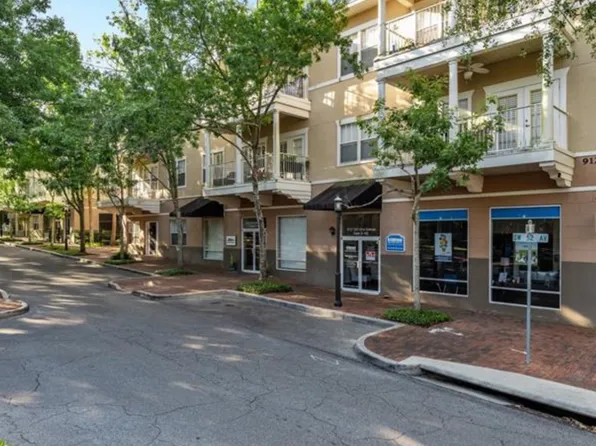 9127 SW 52nd Ave #D201, Gainesville, FL 32608