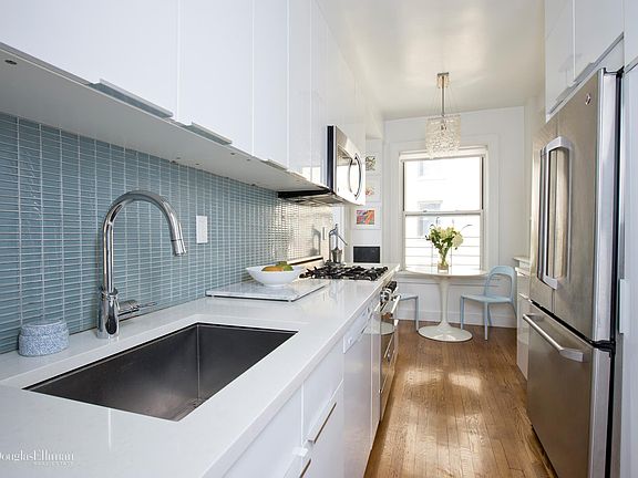 4th image of 250 W 94th St #4K