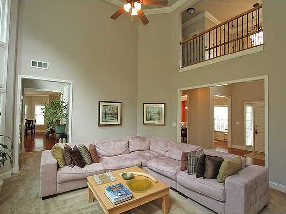 4th image of 2053 Great Shoals Cir