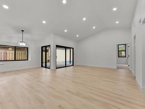 5th image of 4165 NW 1st Court
