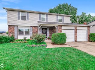 501 Brentwood Dr W, Plainfield, IN 46168