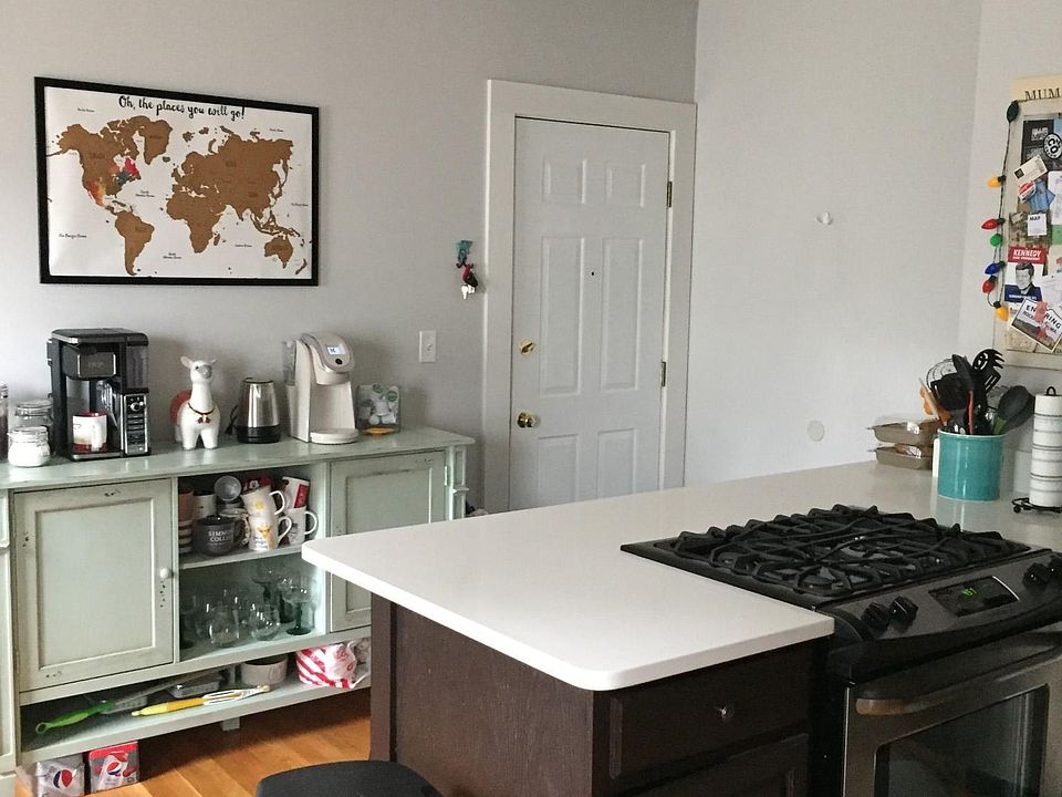 1st image of 15 Albertina St #2B