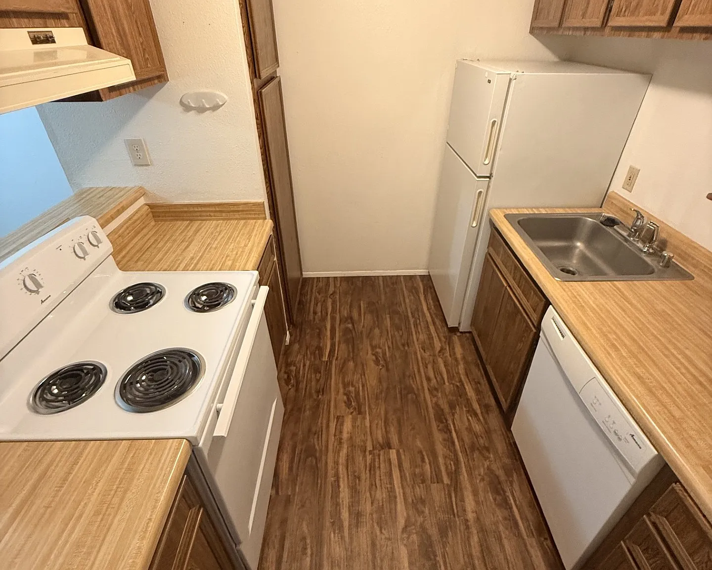 1217 Boone Street Southeast - 3 — Photo 3