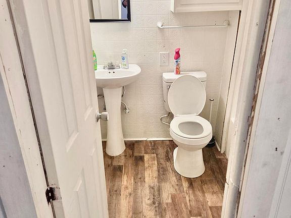 3rd image of 67 Old Cal Hill Rd