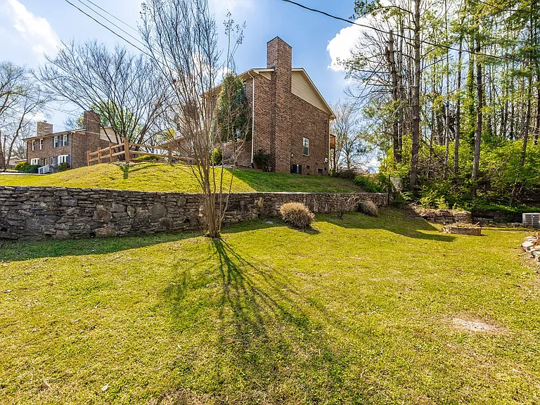 5507 Hill Ct — Photo 58