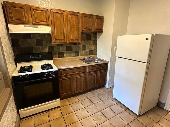 2nd image of 4547 N Bouvier St