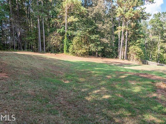 5th image of 185 Lanella Pkwy
