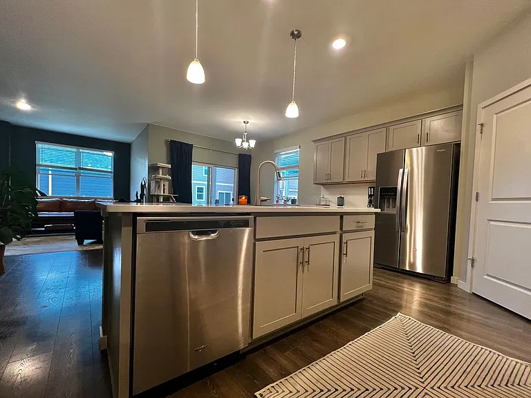 908 Rollins Den Dr — Photo 4