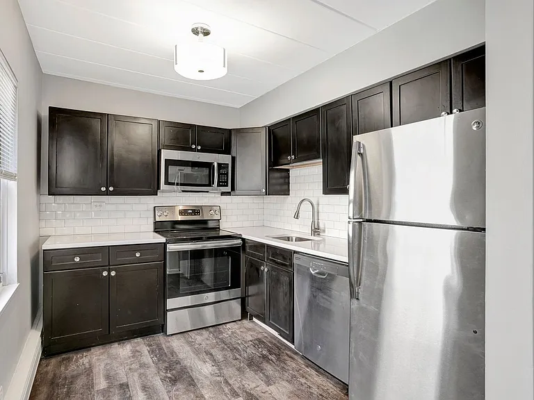 6007 N Kenmore Ave — Photo 14