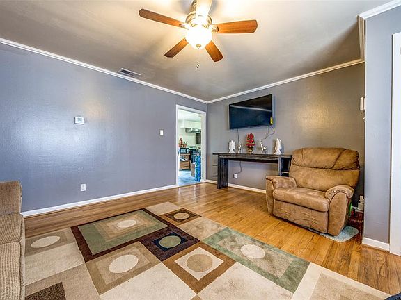 4th image of 1618 Alta Vista St
