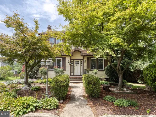 1704 Lincoln Dr, Halethorpe, MD 21227