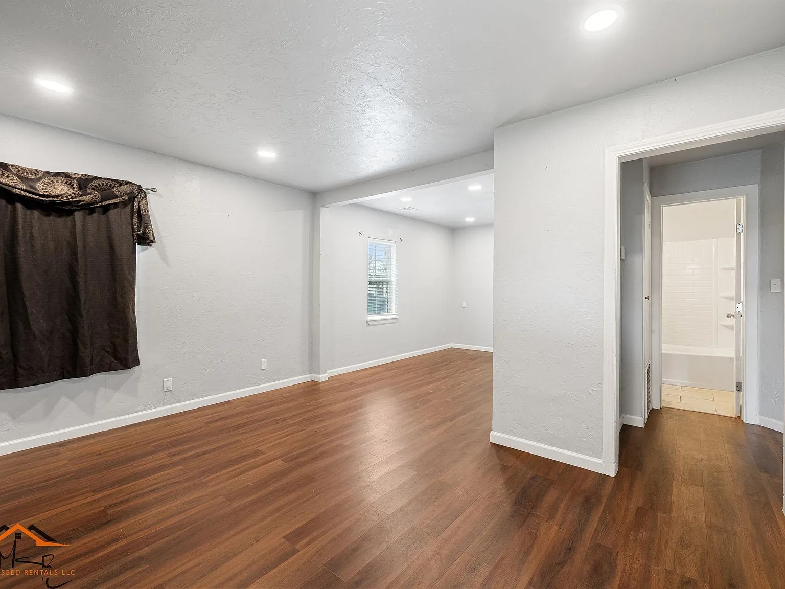 4012 S Hudson Ave — Photo 3