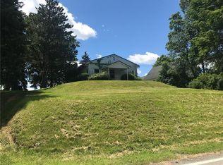 1941 Bakerstown Rd, Tarentum, PA 15084