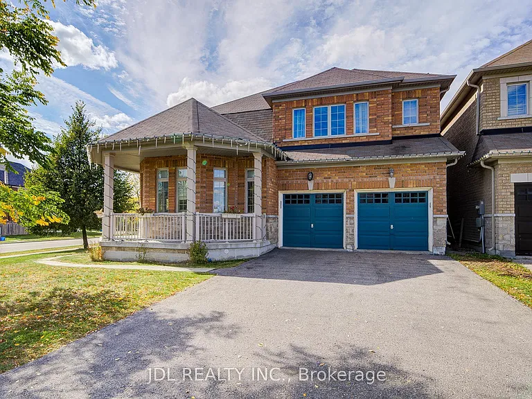 1139 Cenotaph Blvd — Photo 1