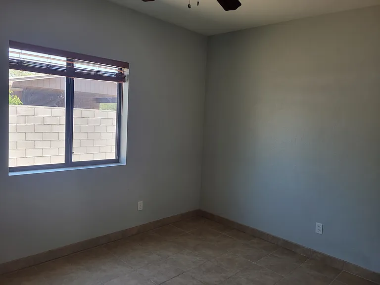 2959 N Tyndall Ave — Photo 1