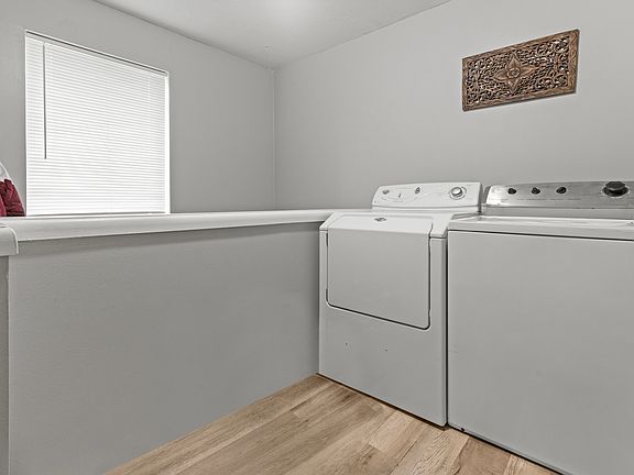 5th image of 668 E 37th St