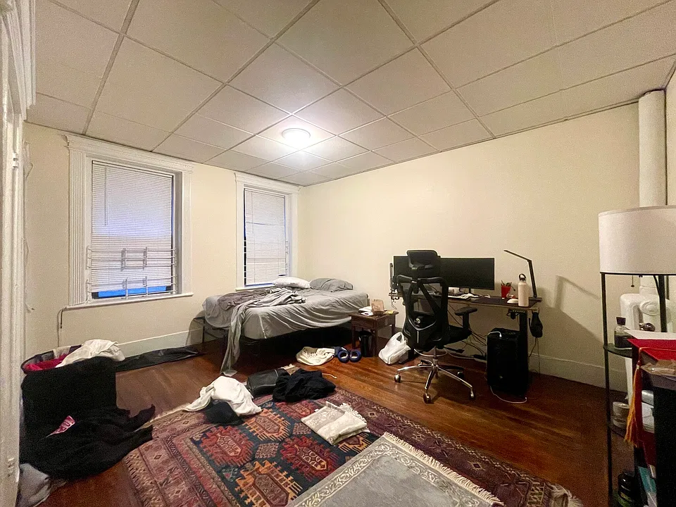 238 Hemenway St #3