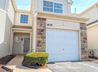 1850 Wisteria Dr, Aurora, IL