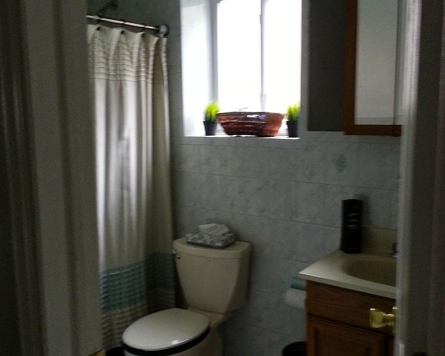 2nd image of 2886 Wilkinson Ave Fl 2