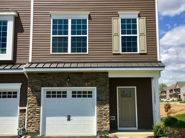 1400 Black Forest Dr, Allentown, PA 18104