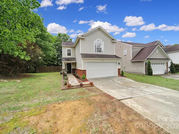 5524 Wyalong Dr, Charlotte, NC 28277