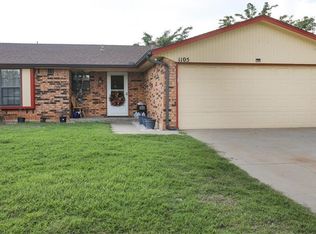 1105 Whispering Oaks Blvd, Moore, OK 73160