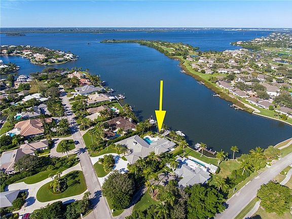 2nd image of 1910 Cutlass Cove Dr