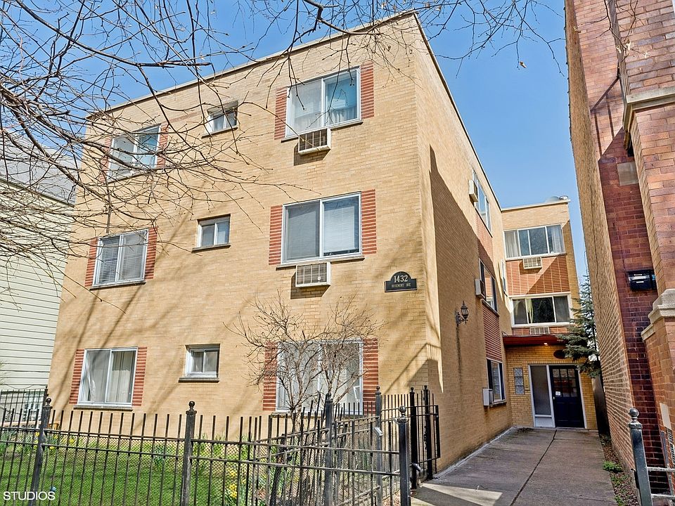 1st image of 1432 W Rosemont Ave APT 3N