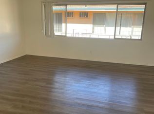 251 S Doheny Dr #A, Beverly Hills, CA 90212