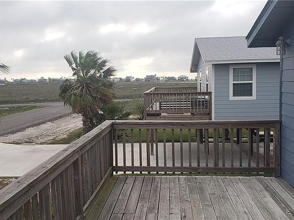 3rd image of 470 W Club Oak Ln