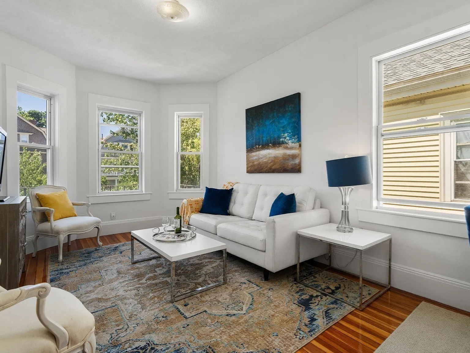 5 bed, $1,000 — Photo 4