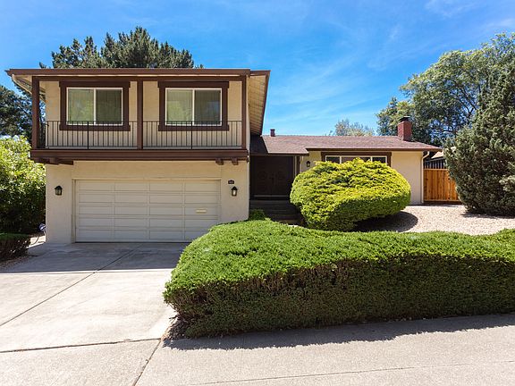 2nd image of 7655 Surrey Ln