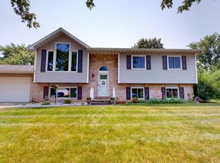 9930 Tyler St, Crown Point, IN 46307