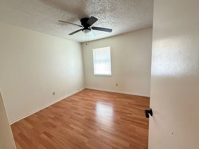 3804 Charolais Dr — Photo 7