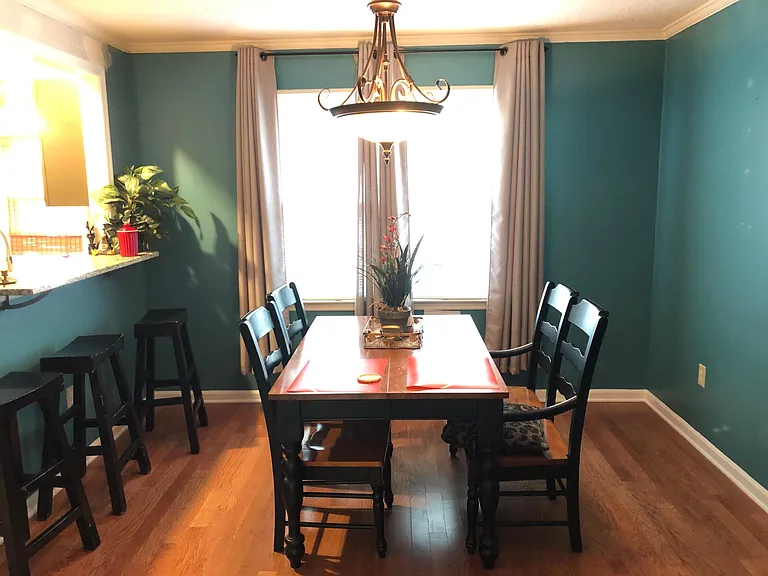143 Stonybrook Ct — Photo 10