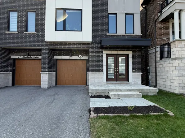 9 Vaudeville Dr, Toronto, ON M8W 0B5