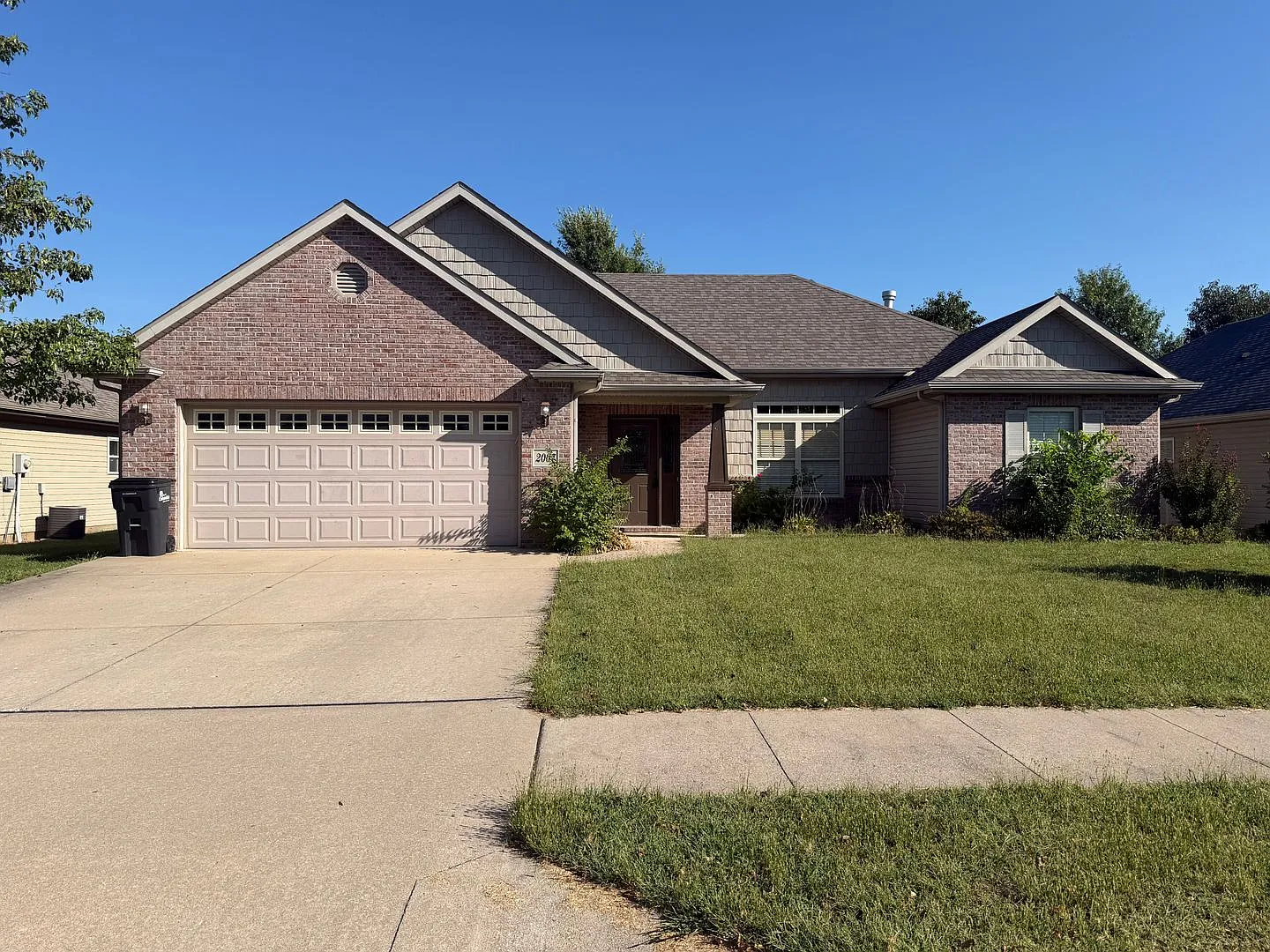 Beautiful Forest Park Home | 3 Bedroom - 2 Bathroom | — Photo 2