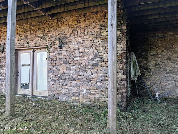 4th image of 130 Abels Valley Rd
