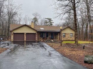 2579 Hill Rd, Green Lane, PA 18054