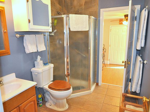 5th image of 167 1st St