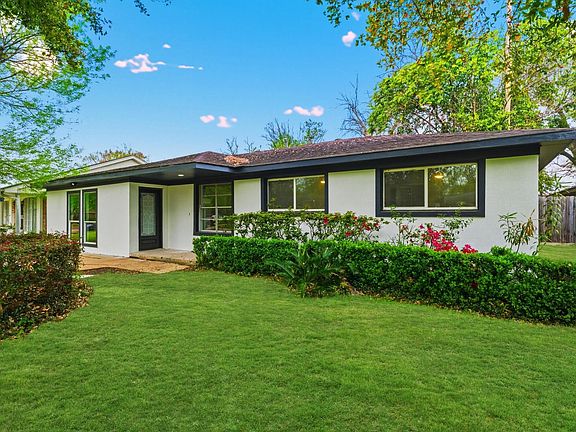 5th image of 910 Beaver Bend Rd