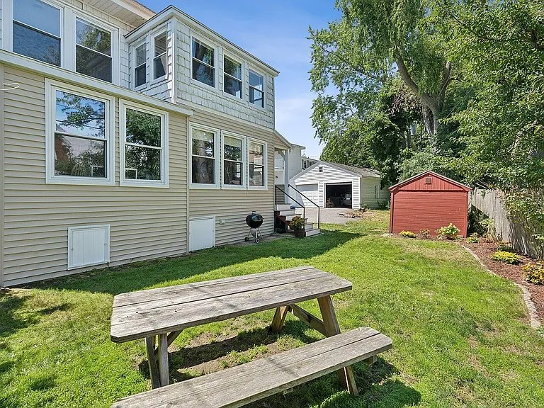 25 Deerfield Rd — Photo 22