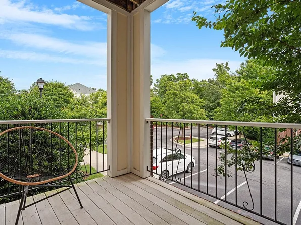 900 Canenaugh Dr APT 201, Raleigh, NC 27604