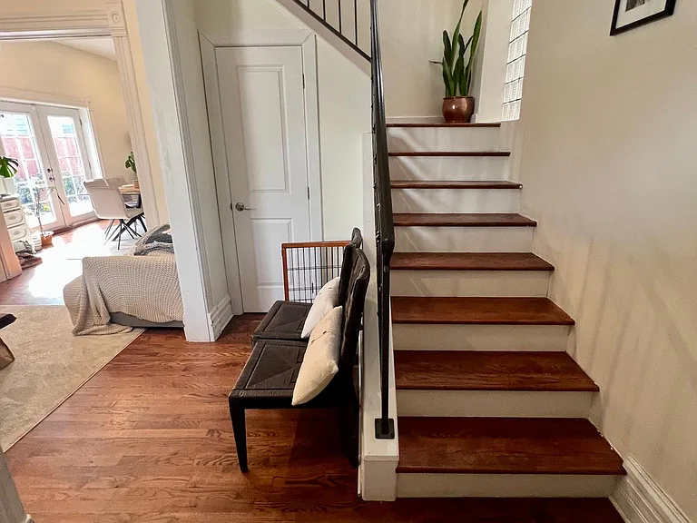 2943 N Franklin St — Photo 2