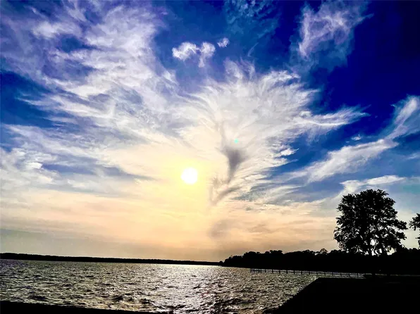 207 Creek Rd, Trinity, TX 75862